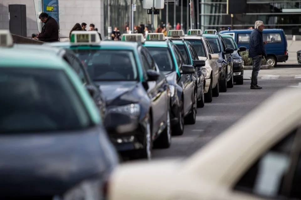 Taxi