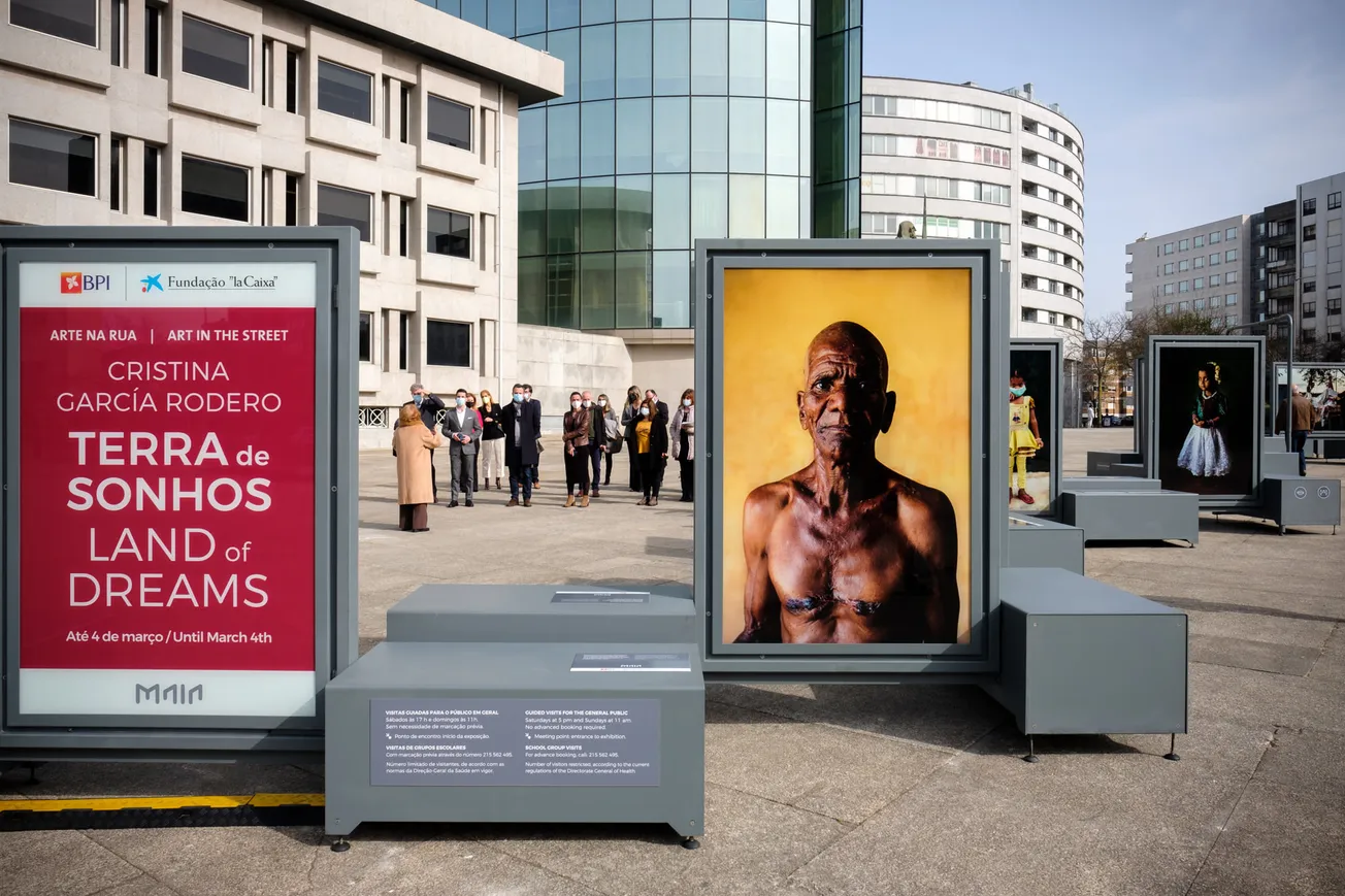 Arte na rua. Até 4 de março visite a exposição "Terra de Sonhos"