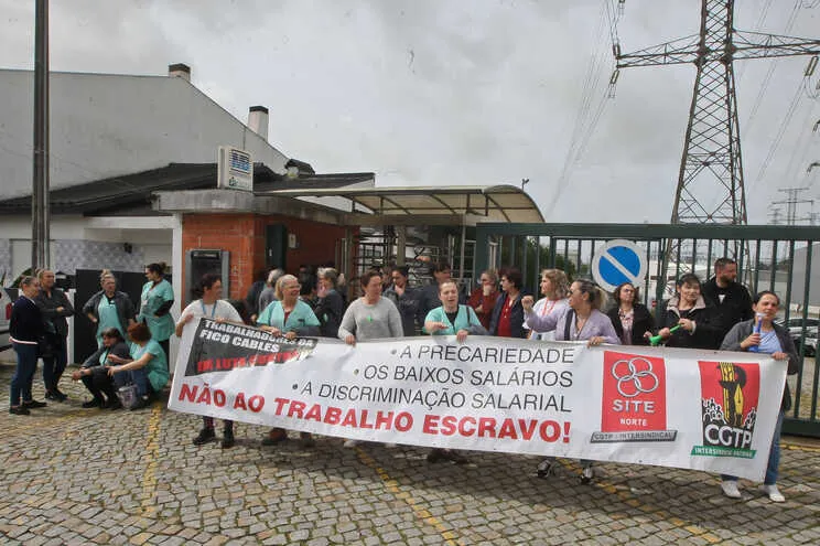 Greve em empresa da Maia por aumentos salariais