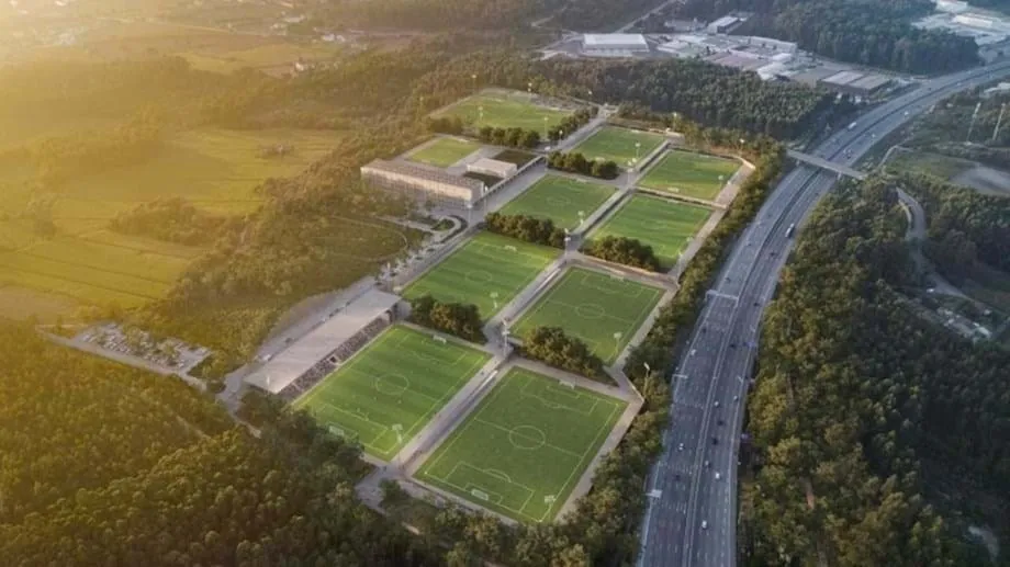 Hasta pública de terrenos da academia do FC Porto na Maia será "nas próximas semanas"